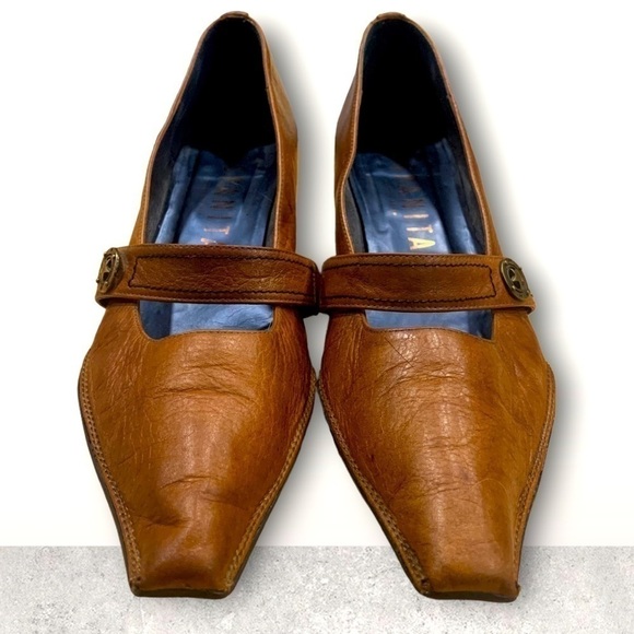 RICH Distressed Leather Hispanitas Pumps - Sz 41 - Picture 1 of 6